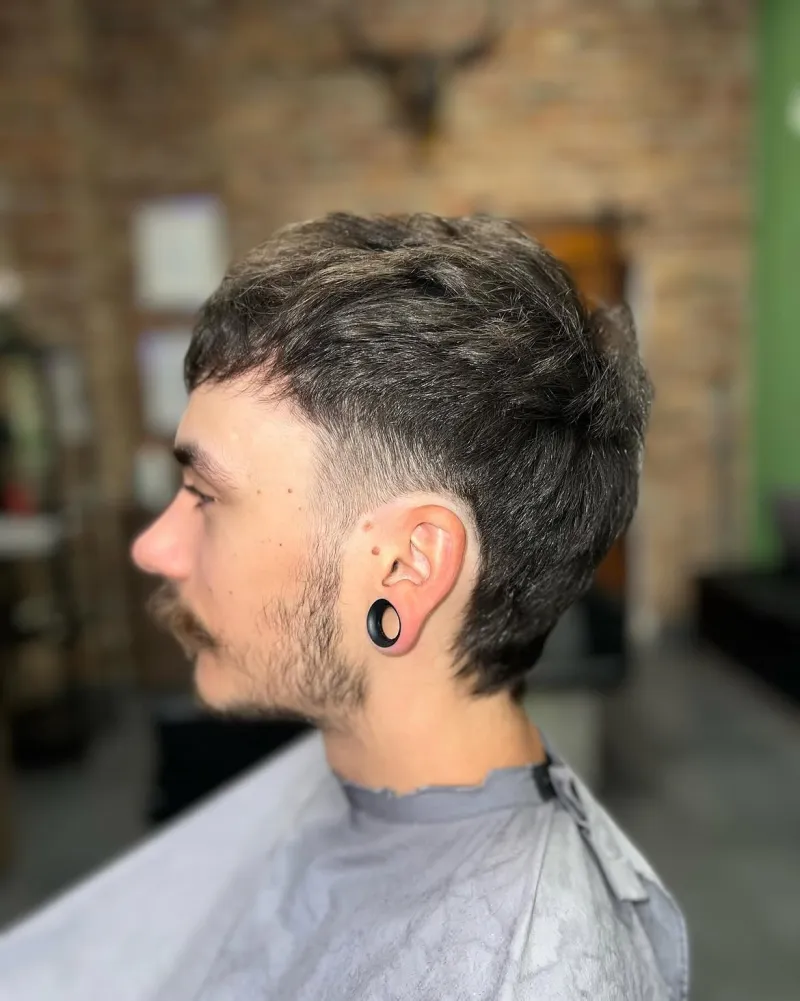 Teksturirano muško šišanje s taper fade prijelazom